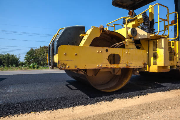 Best Driveway Paving Near Me  in Mount Vernon, IA